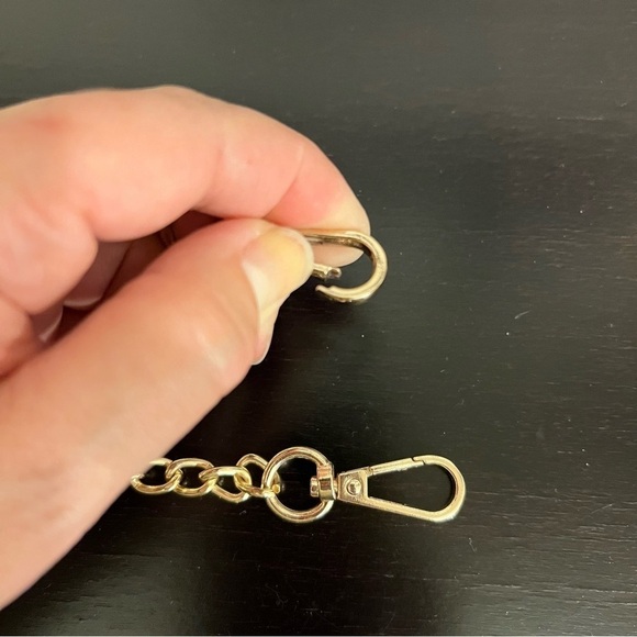 Bag chain with fringe, gold tone metal, carabiner closure 47” total length - Picture 9 of 10